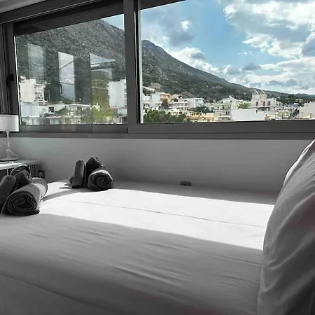 Luxurious Penthouse With Majestic Balcony. Apartment *