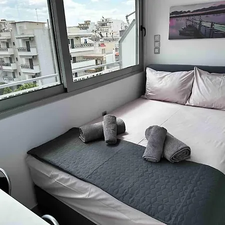 Luxurious Penthouse With Majestic Balcony. Διαμέρισμα *